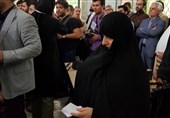 همسر حجت‌الاسلام رئیسی رای خود را به صندوق انداخت+ عکس