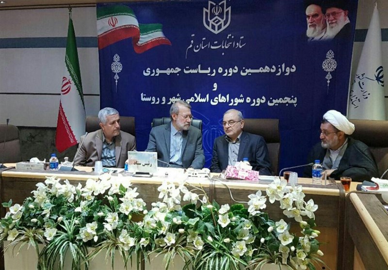 علی لاریجانی از ستاد انتخابات قم بازدید کرد‌