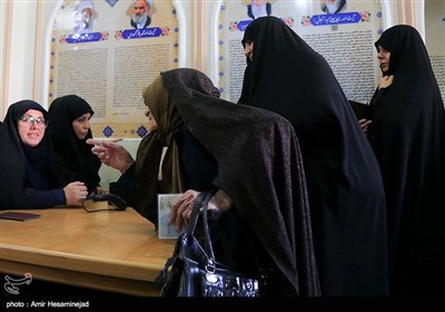 People in Iran’s Qom Cast Vote to Pick Next President