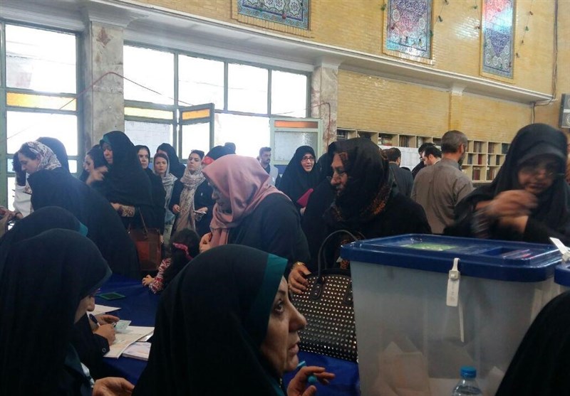 حماسه حضور مردم استان البرز در انتخابات به روایت تصویر