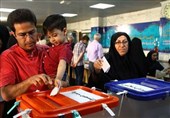 شور و شعور انتخاباتی مردم دارالمؤمنین همدان در پای صندوق‌های رأی/حضور دشمن‌شکن در نخستین ساعات رای‌گیری