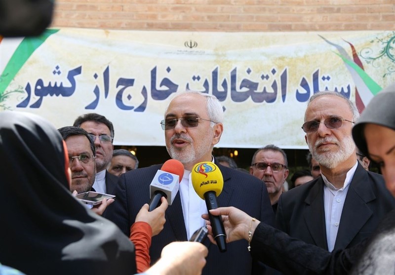 ظریف: دولت ایران ارتباطی با بنیاد علوی نیویورک ندارد/ هواپیمای عربستان مقصد اعلامی را تغییر داده بود