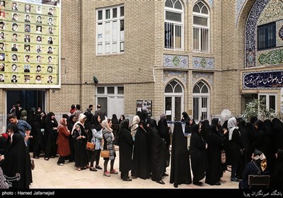 رای‌گیری انتخابات دوازدهمین دوره ریاست جمهوری و پنجمین دوره شورای شهر و روستا-مسجد بقیه الله میدان بروجردی