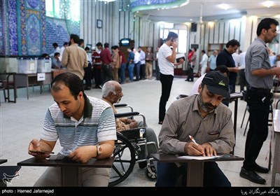 رای‌گیری انتخابات دوازدهمین دوره ریاست جمهوری و پنجمین دوره شورای شهر و روستا-مسجد بقیه الله میدان بروجردی