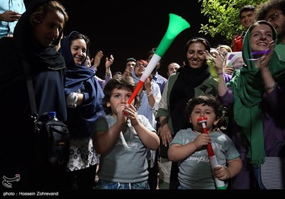 Celebrations across Tehran after Rouhani Win