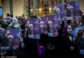 احتفال أنصار الرئیس روحانی بنتائج الانتخابات