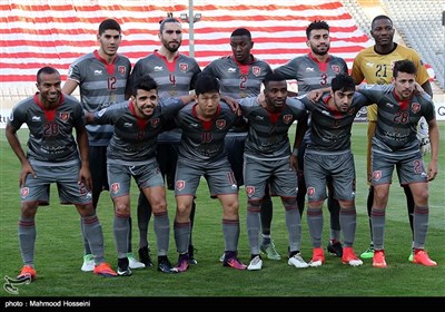 دیدار تیم های فوتبال پرسپولیس ایران و لخویا قطر