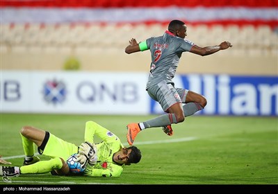 دیدار تیم های فوتبال پرسپولیس ایران و لخویا قطر