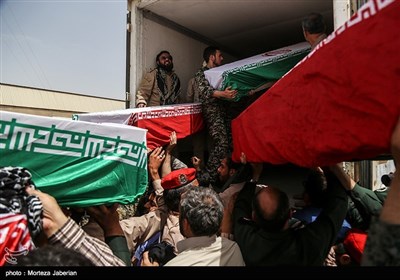ورود پیکر‌ 130 شهید تازه تفحص شده - آبادان