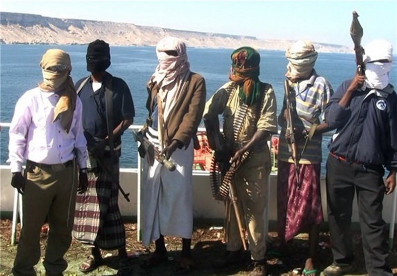 زاهدان| زمین‌گیر شدن &quot;لنج‌سازی و صیادی فراساحل&quot; در پی حملات دزدان دریایی سومالی