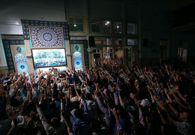 دومین شب ماه رمضان در مسجد «ارک» به روایت تصویر + فیلم