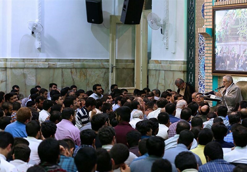 دومین شب ماه رمضان در مسجد ارگ به روایت تصویر + فیلم