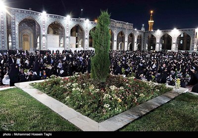 Imam Reza (AS) Shrine Hosts Ramadan Iftar in Mashhad