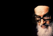 امام خمینی(ره) در مسیر تکامل انقلاب به زنان و جوانان اعتماد کرد