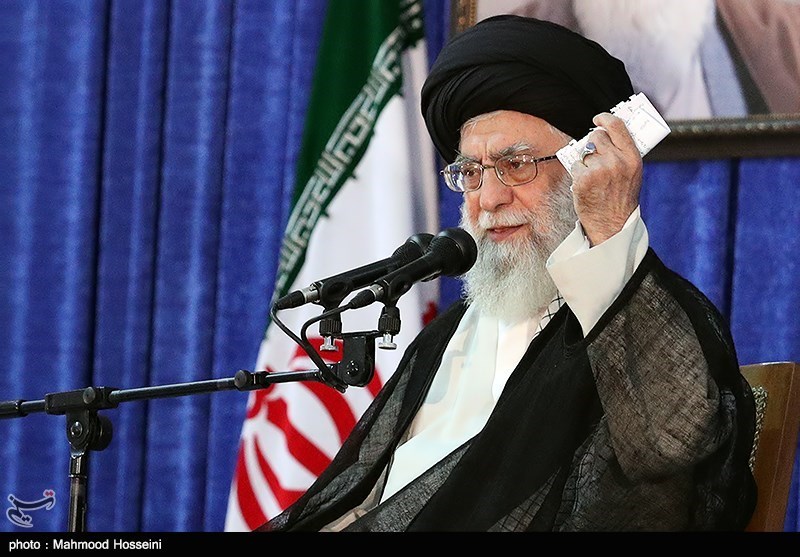 فیلم / امام خامنه‌ای: مسئولین با جدیت به تخلفات در انتخابات رسیدگی کنند