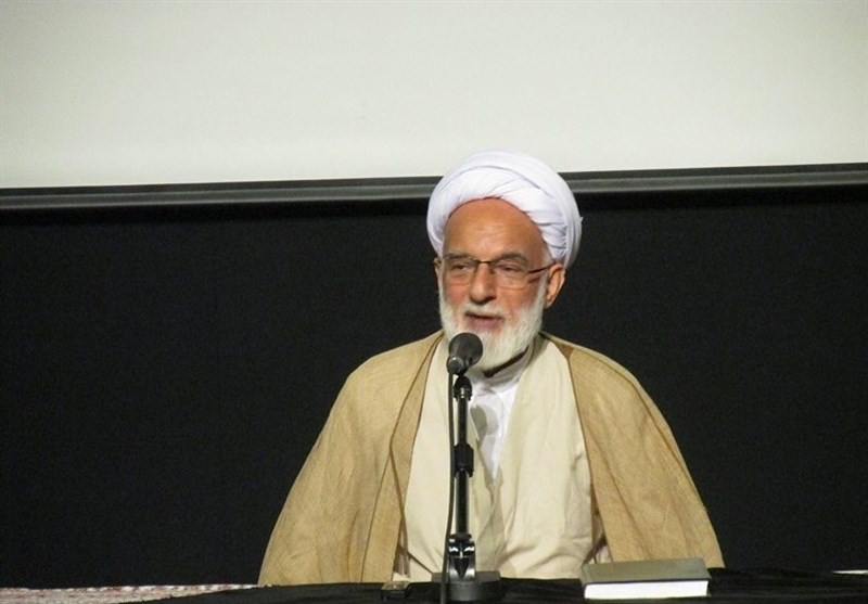 دولت با پشتکار‌ مشکلات "اشتغال، ازدواج جوانان و تولید" ‌را برطرف کند