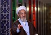 آیت الله سبحانی: محور سخنان مبلغان باید رسالات الهی باشد