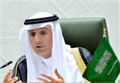 الجبیر: برای حل بحران با قطر تلاش می‌کنیم