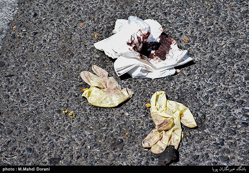 مجروحان حادثه تروریستی تهران در اتاق‌های جراحی
