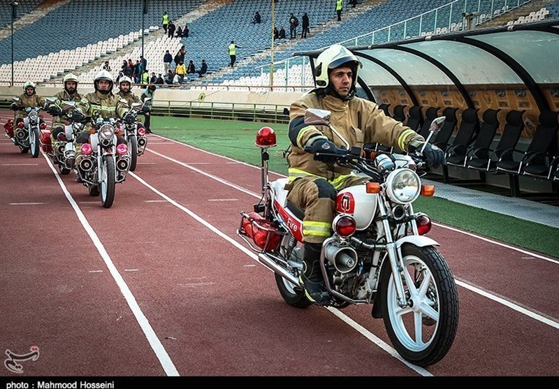 استقرار 50 آتش‌نشان در ورزشگاه آزادی برای تأمین ایمنی بازی ایران و ازبکستان