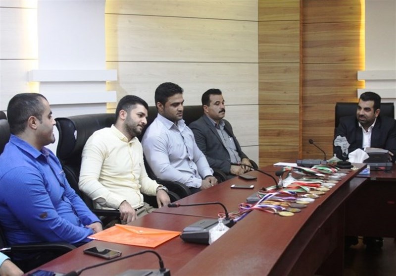 تجلیل از مدال‌آوران مسابقات جهانی پاورلیفتینگ خوزستان در اهواز 