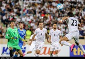 دیدار تیم های فوتبال ایران و ازبکستان-2