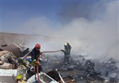 آتش‌سوزی در مرکز جمع‌آوری ضایعات پلاستیک در ورامین + تصاویر