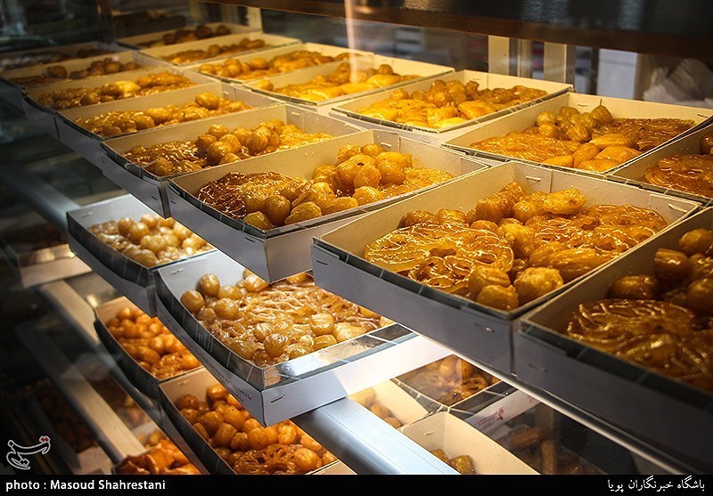 رونق شیرینی فروشی‌های دوره قاجار در شب‌های ماه رمضان