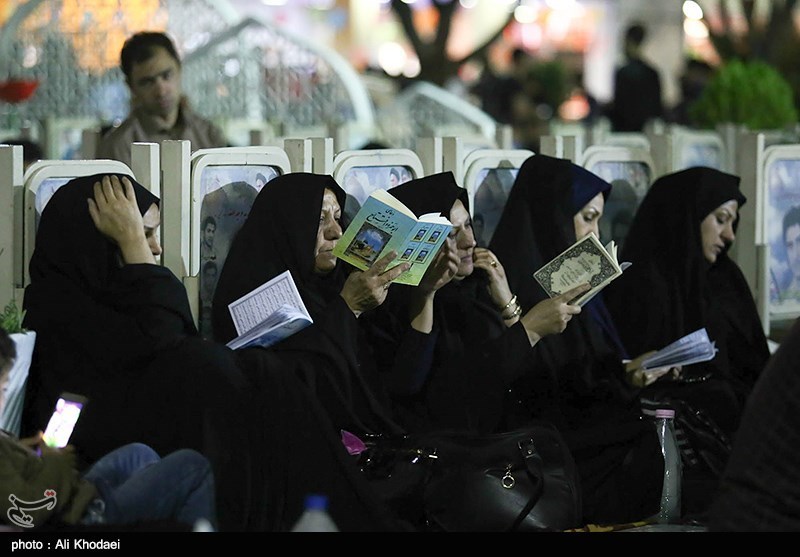 اصفهان| نصف جهان مهیای هم‌نوایی مومنان در لیالی قدر می‌شود