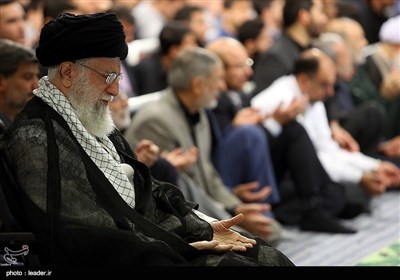 مراسم عزاء أمیر المؤمنین علی بن أبی طالب (ع) بحضور قائد الثورة الإسلامیة