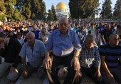300 هزار فلسطینی، نماز جمعه را در مسجدالاقصی اقامه کردند