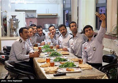 ماه مبارک رمضان در ایستگاه های آتش نشانی - مشهد