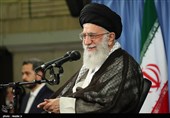 حاشیه‌های دیدار خانواده‌های شهدای مدافع حرم با امام خامنه‌ای