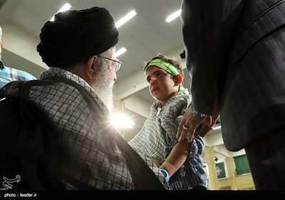 Families of Iranian Martyrs Meet Ayatollah Khamenei
