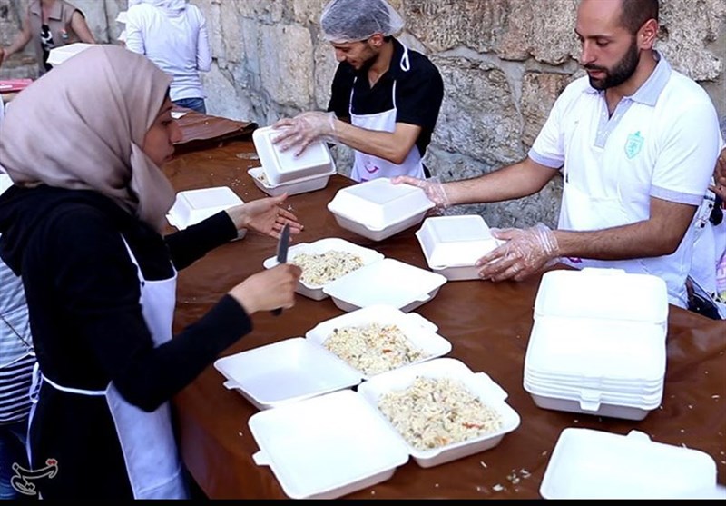 حملة &quot;خسى الجوع&quot; فی سوریا تقدم ملیون وجبة إفطار للفقراء الصائمین فی الشهر الفضیل +فیدیو وصور