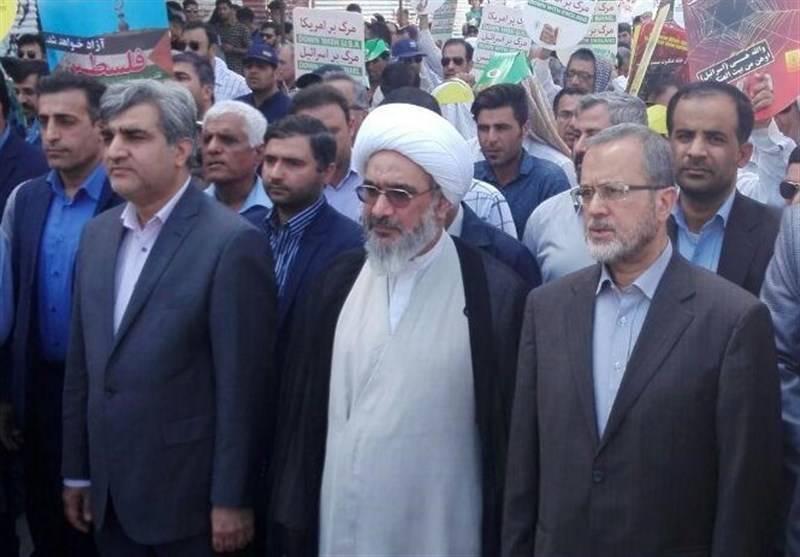 روزه‌داران بوشهری پیام خود را با حضور گسترده در راهپیمایی به جهانیان فریاد زدند