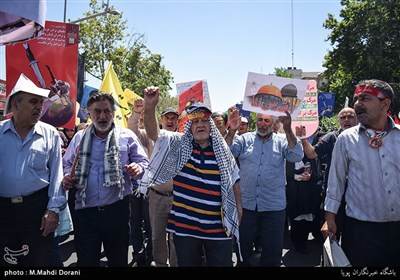 Demonstrators Take to Streets in Tehran on Int'l Quds Day