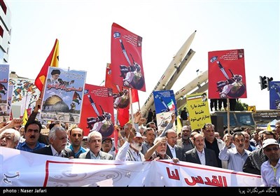 Demonstrators Take to Streets in Tehran on Int'l Quds Day