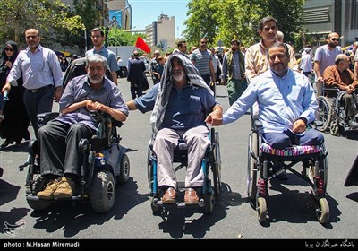 Demonstrators Take to Streets in Tehran on Int'l Quds Day