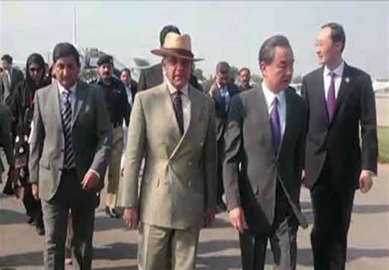 چینی وزیر خارجہ کی اسلام آباد آمد، افغانستان کے بارے میں اعلیٰ سول و عسکری حکام سے بات کریں گے