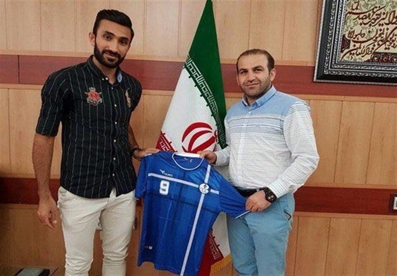 بازیکن فولاد به استقلال خوزستان برگشت