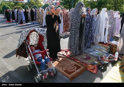 نماز عید فطر در میدان المپیک