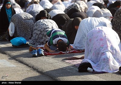نماز عید فطر در میدان المپیک