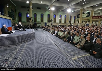  Leader Meets Iranian Officials, Muslim Countries Envoys on Eid 