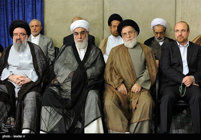دیدار مسئولان نظام و سفرای کشورهای اسلامی با رهبر معظم انقلاب