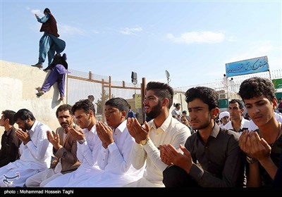 نماز عید فطر در منطقه تاجر آباد مشهد