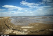 آب رودخانه کردان به تالاب صالحیه رسید