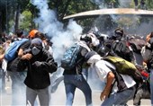 هواداران دولت ونزوئلا: مخالفان به یک پایگاه ارتش حمله کردند