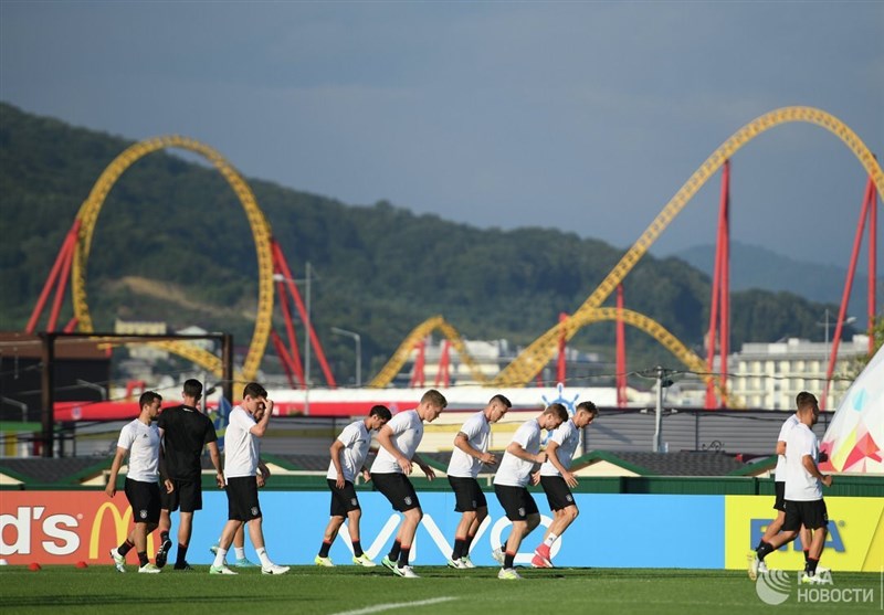 آخرین تمرین آلمان و مکزیک پیش از رویارویی در نیمه نهایی جام کنفدراسیون‌ها
