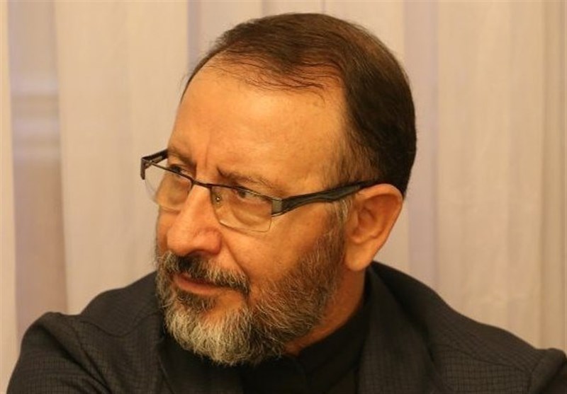 استاندار دولت دهم: احمدی‌نژاد گرفتار توهم شده؛ بعید است از این باتلاق خارج شود